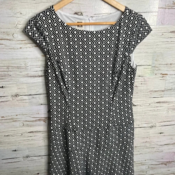 Anne Klein white  black dress size 8 pattern print career - Picture 3 of 8